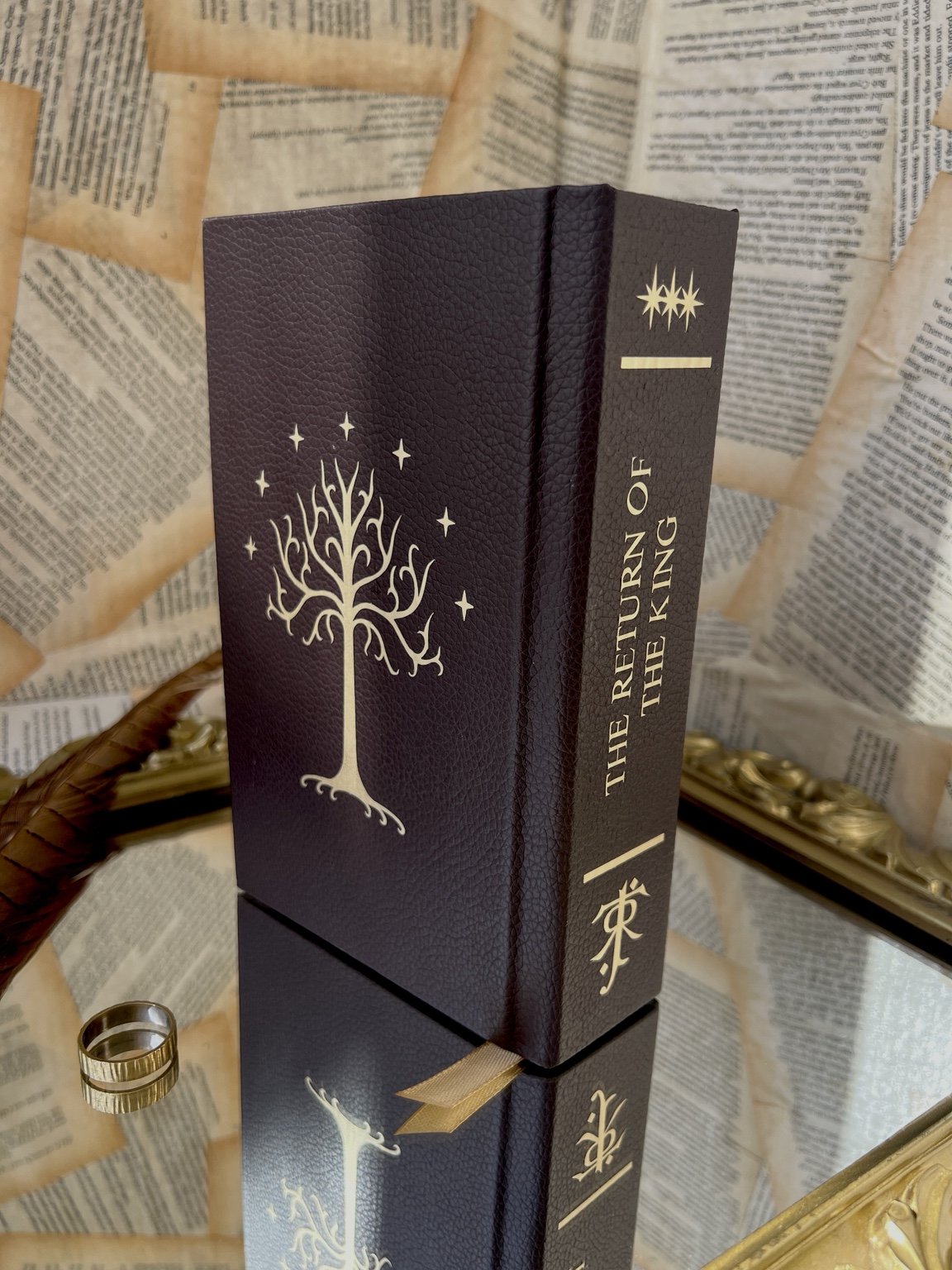 The Lord of the Rings - The Return of the King custom spine with gold htv